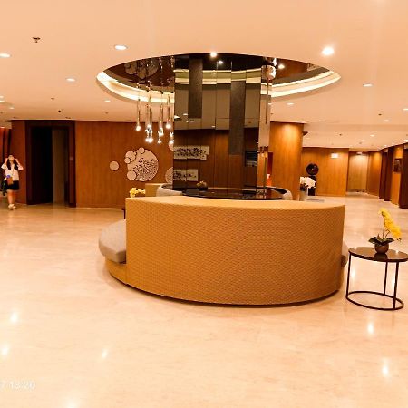 Shore 2 Residences 1Br Deluxe Room In Moa Complex Manila Bagian luar foto