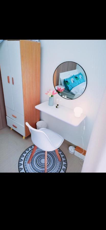 Shore 2 Residences 1Br Deluxe Room In Moa Complex Manila Bagian luar foto