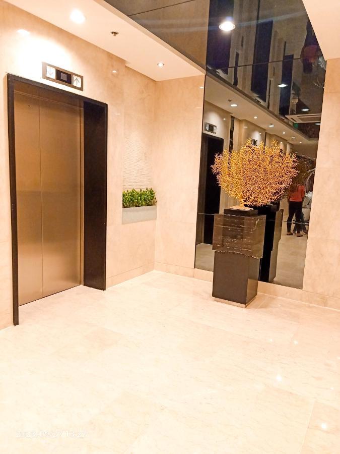 Shore 2 Residences 1Br Deluxe Room In Moa Complex Manila Bagian luar foto