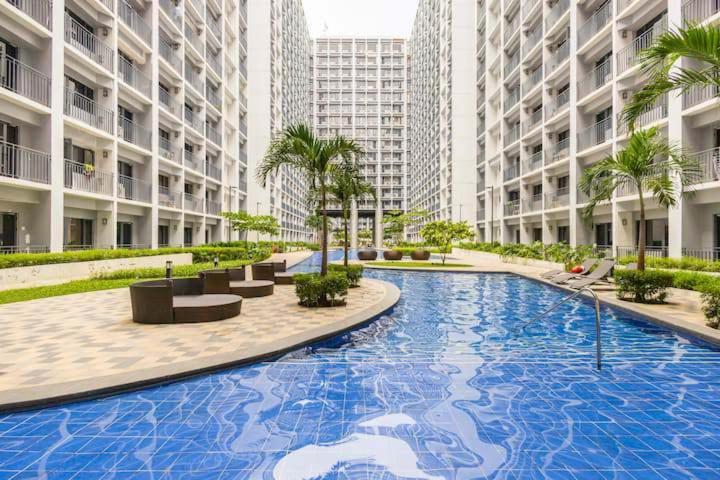 Shore 2 Residences 1Br Deluxe Room In Moa Complex Manila Bagian luar foto